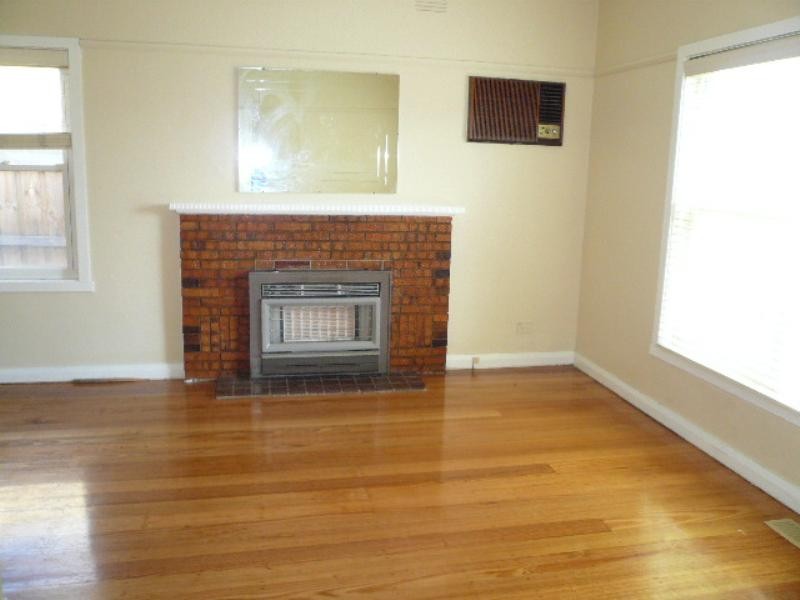 16 Campbell Parade, Box Hill South VIC 3128