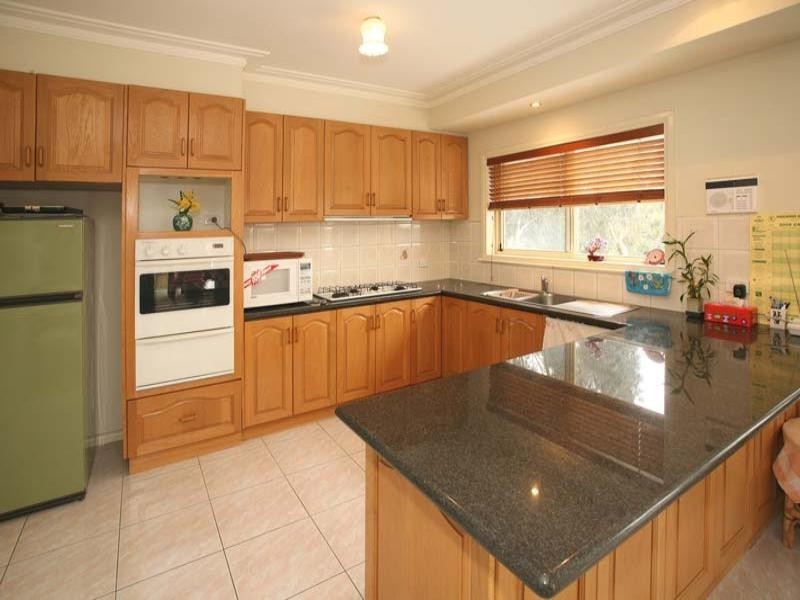 15 William Hovell Drive, Endeavour Hills VIC 3802