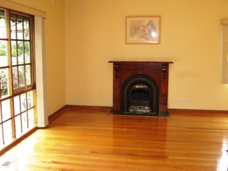 1 Kinkora Road, Blackburn VIC 3130