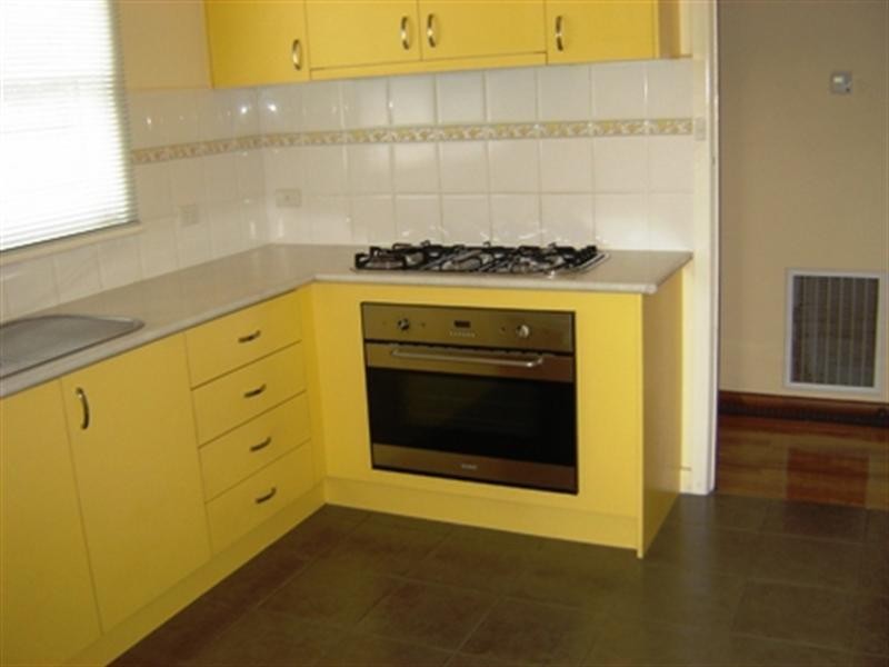 1 Kinkora Road, Blackburn VIC 3130