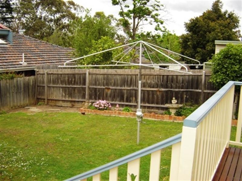 1 Kinkora Road, Blackburn VIC 3130