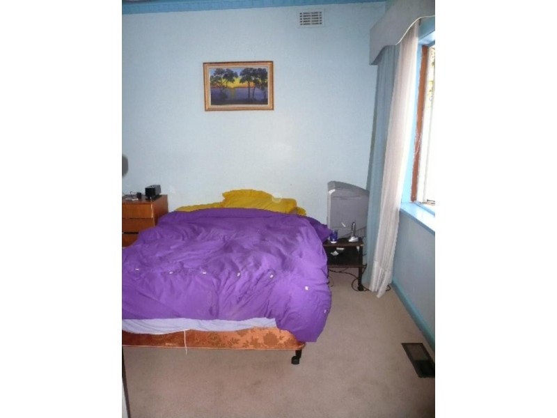 10 Hillside Crescent, Blackburn VIC 3130