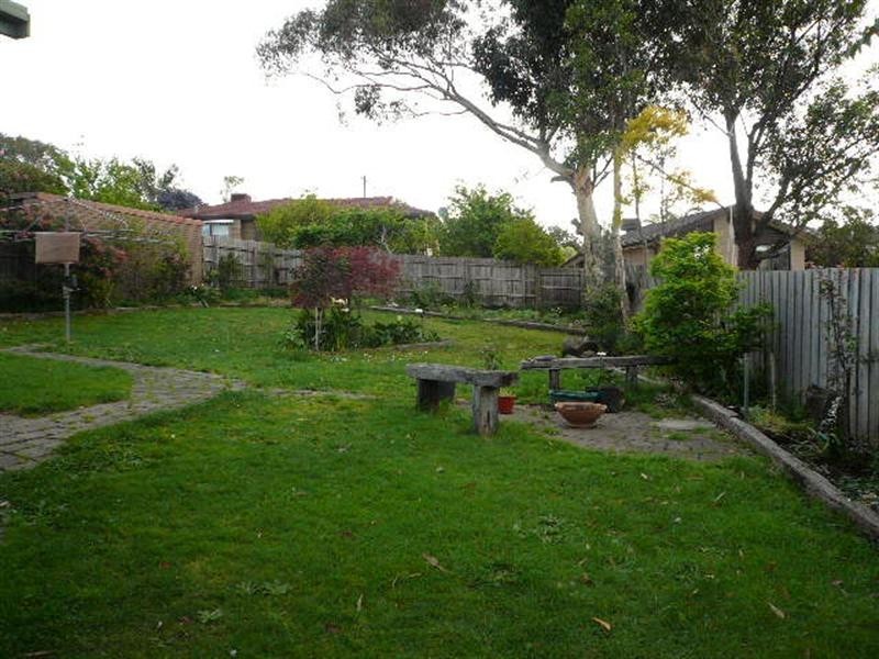 19 Telopea Avenue, Doncaster East VIC 3109