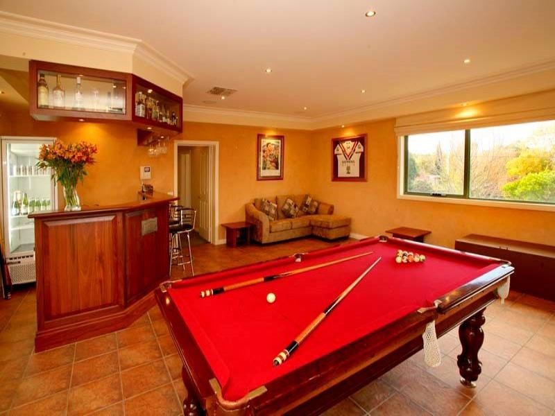 12 Chasta Crescent, Mitcham VIC 3132