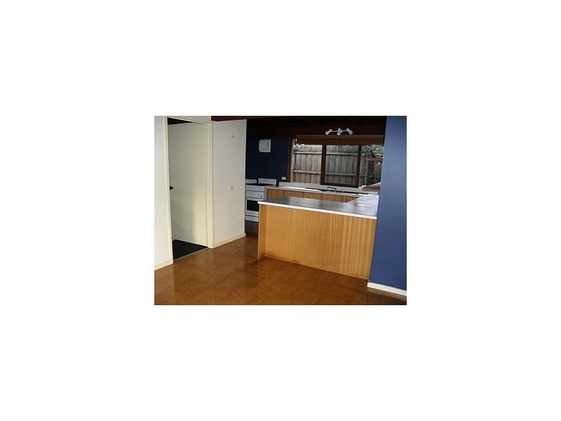 65 Galahad Crescent, Glen Waverley VIC 3150