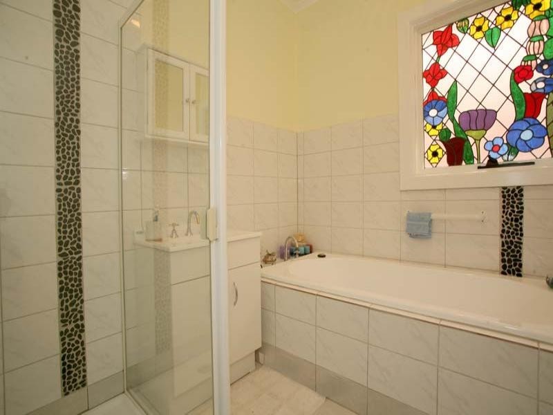 40 Clifton Street, Blackburn VIC 3130