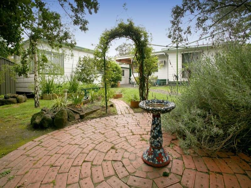 40 Clifton Street, Blackburn VIC 3130