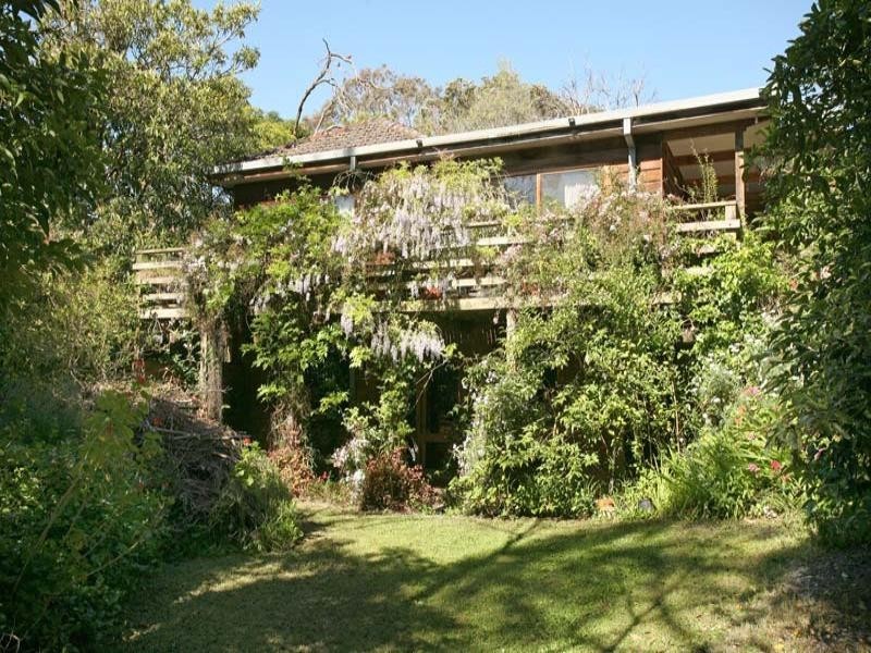 11 View Road, Vermont VIC 3133