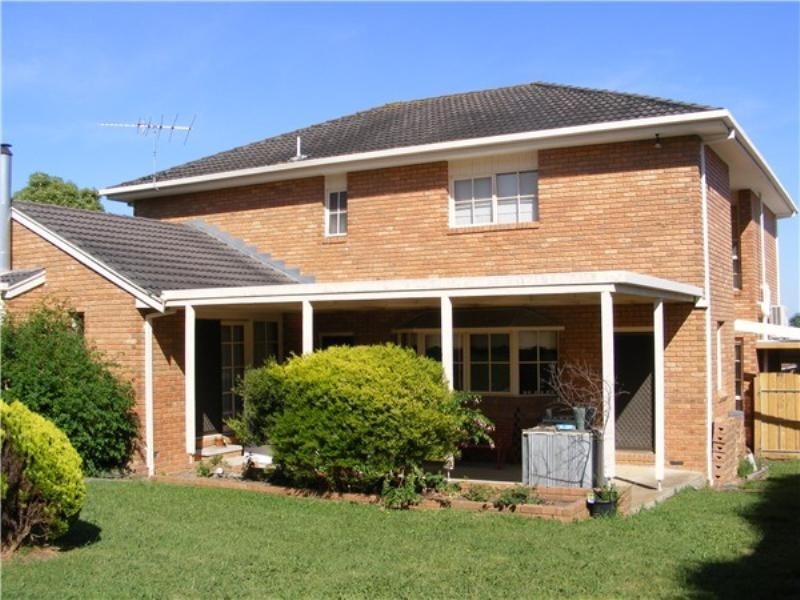 7 Greenbank Drive, Mooroolbark VIC 3138