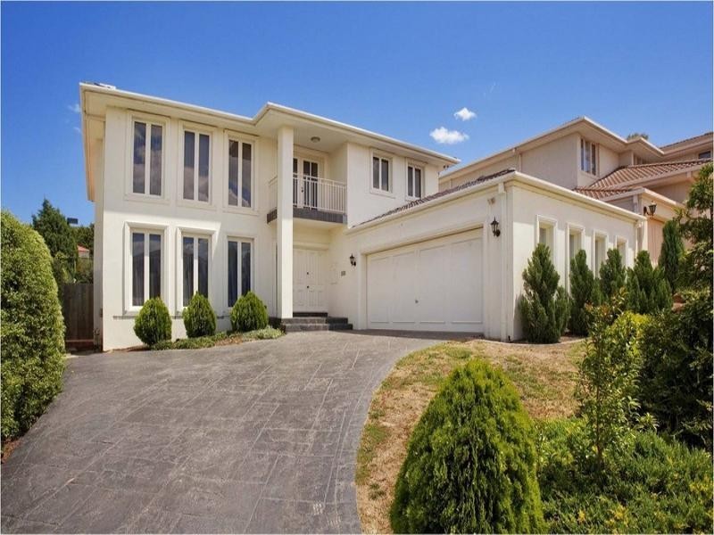 44 Tidcombe Crescent, Doncaster East VIC 3109