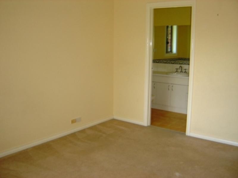 4/210 Springvale Road, Nunawading VIC 3131