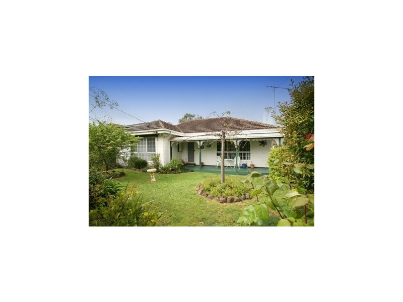 40 Clifton Street, Blackburn VIC 3130