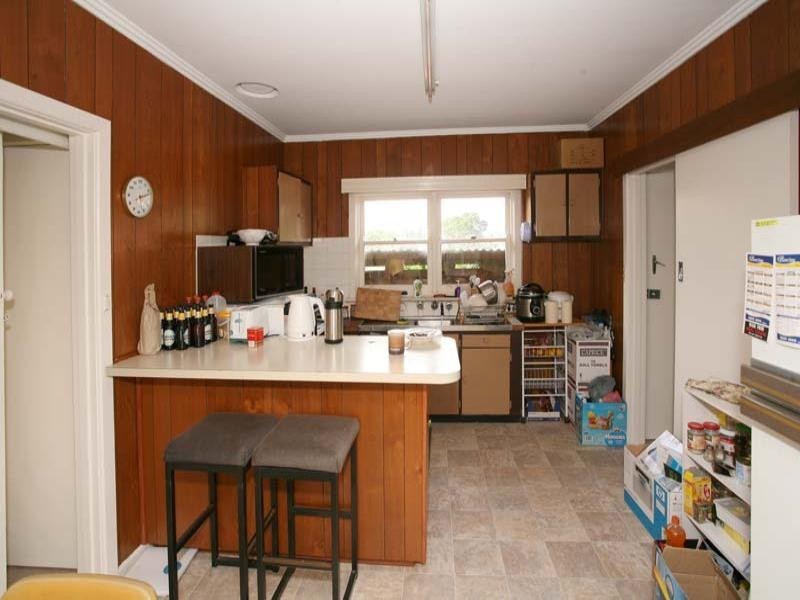 7 Van Dieman Avenue, Nunawading VIC 3131