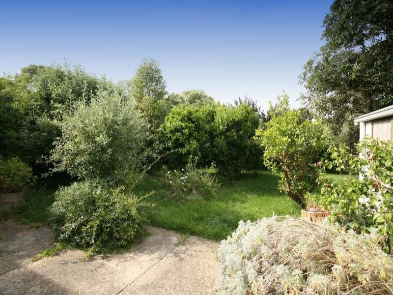 7 Van Dieman Avenue, Nunawading VIC 3131