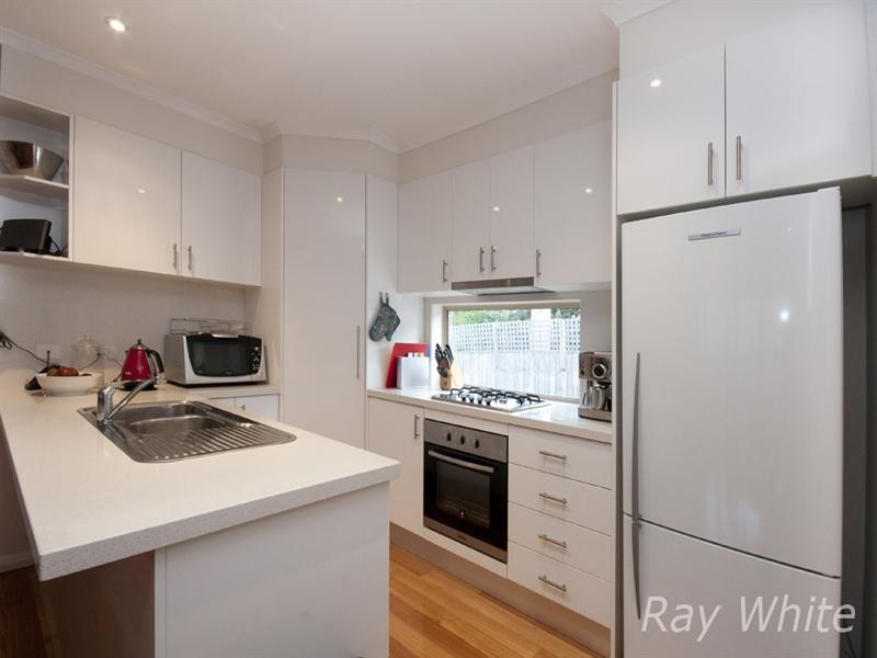 2/370 Middleborough Road, Blackburn VIC 3130