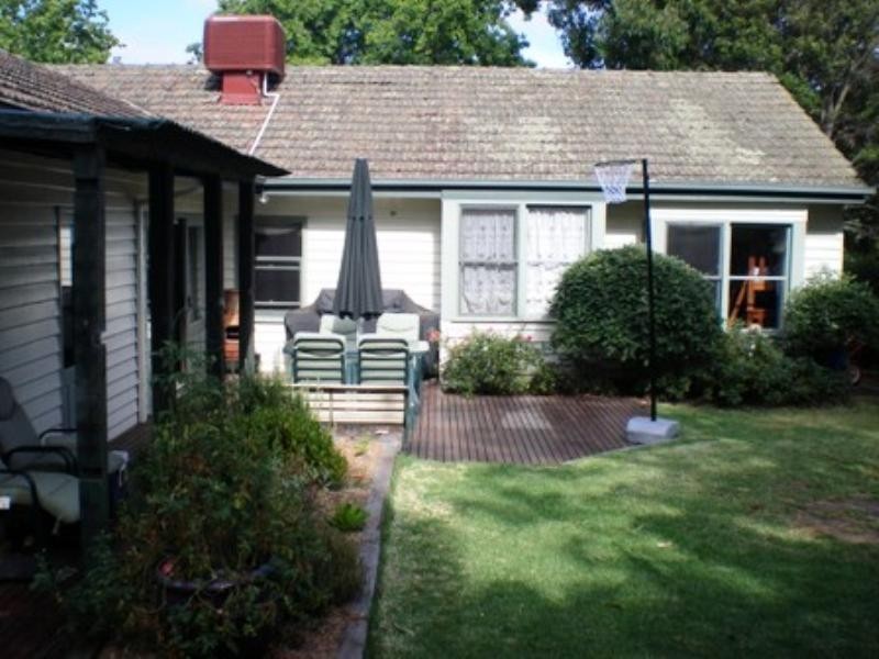 17 Goodwin Street, Blackburn VIC 3130