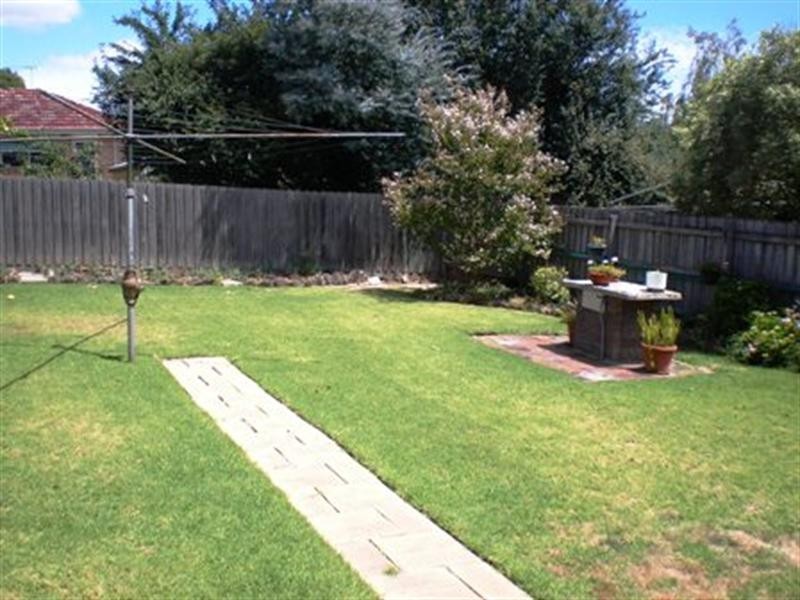 12 Katrina Street, Blackburn North VIC 3130