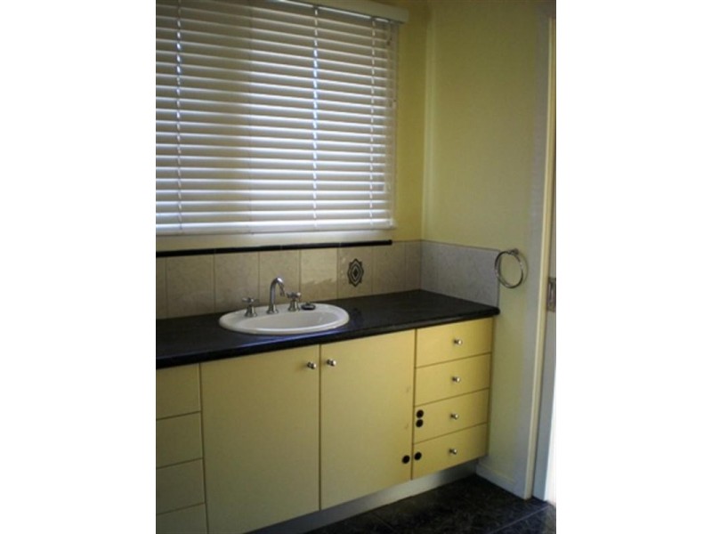 1 Tambo Close, Croydon Hills VIC 3136