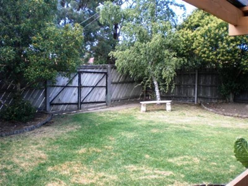 1 Tambo Close, Croydon Hills VIC 3136