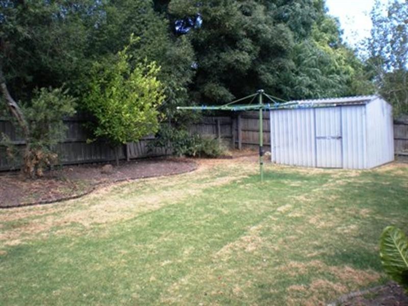 1 Tambo Close, Croydon Hills VIC 3136