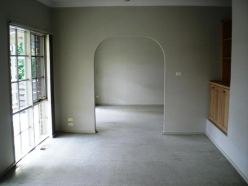 2/67 Middleborough Road, Burwood VIC 3125