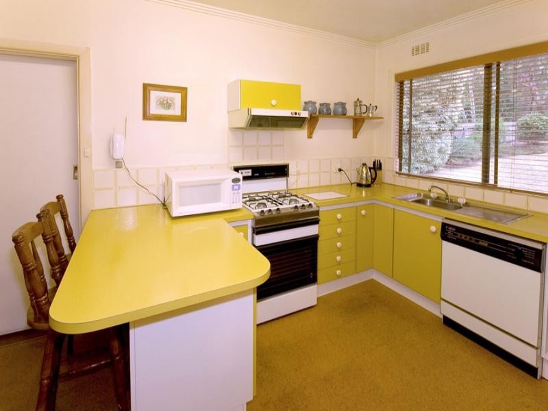 11 Ronley Street, Blackburn VIC 3130