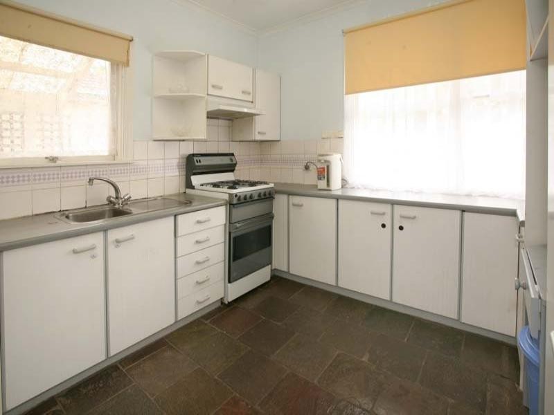 6 Ashmore Road, Forest Hill VIC 3131