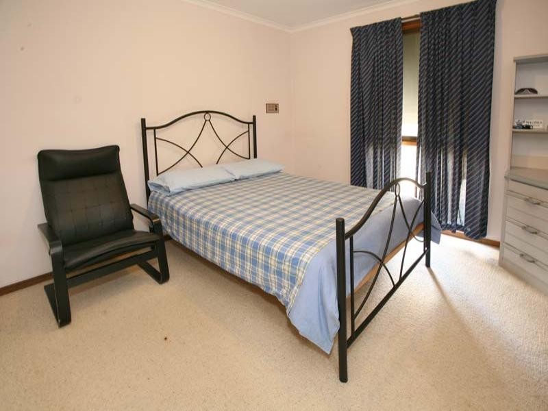 2 Wakefield Rise, Endeavour Hills VIC 3802