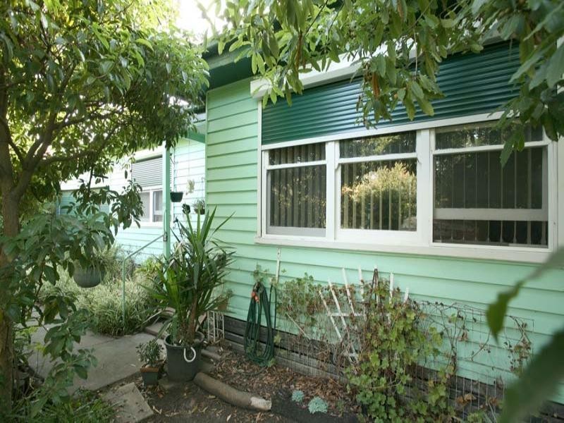28 Burwood Avenue, Ringwood VIC 3134