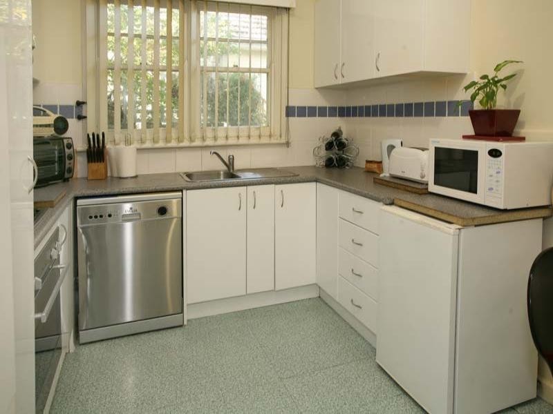 28 Burwood Avenue, Ringwood VIC 3134