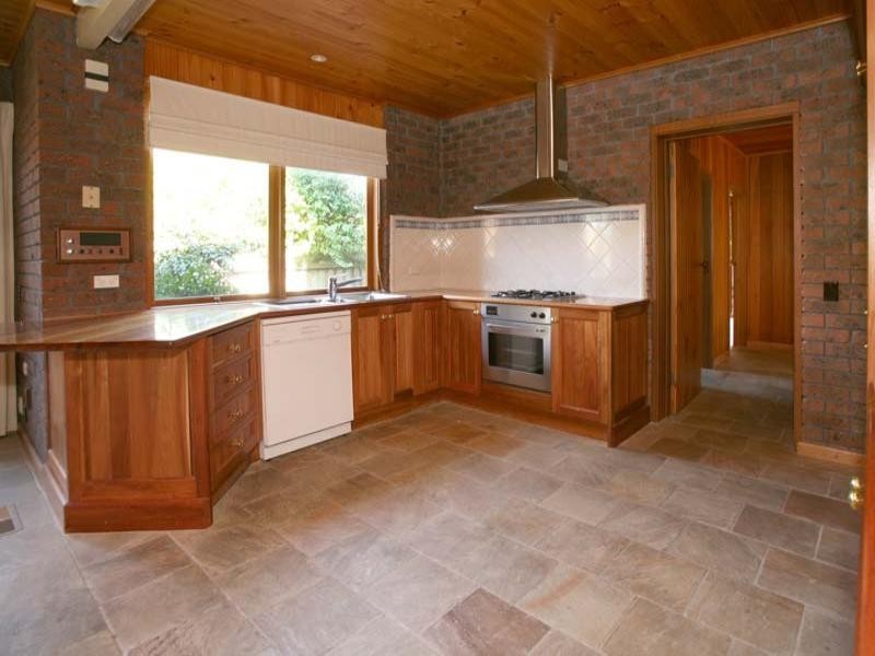 6 Rothesay Court, Templestowe VIC 3106