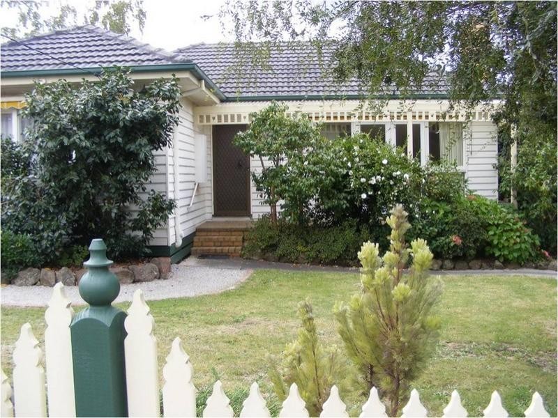 5 Brae Grove, Nunawading VIC 3131