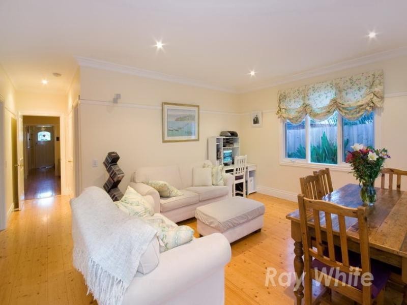 2 Queen Street, Blackburn VIC 3130