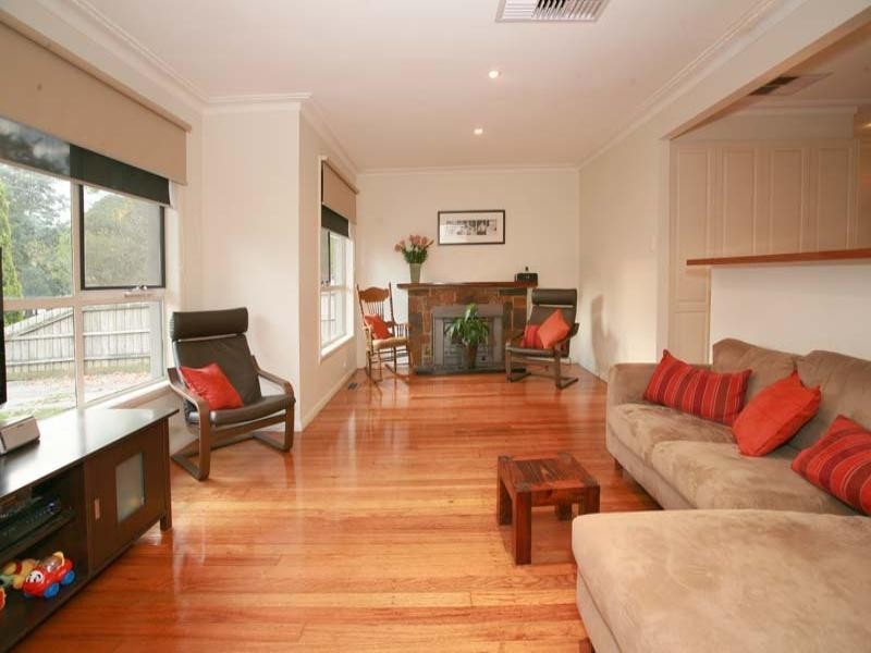 25 Cherlynne Crescent, Kilsyth VIC 3137