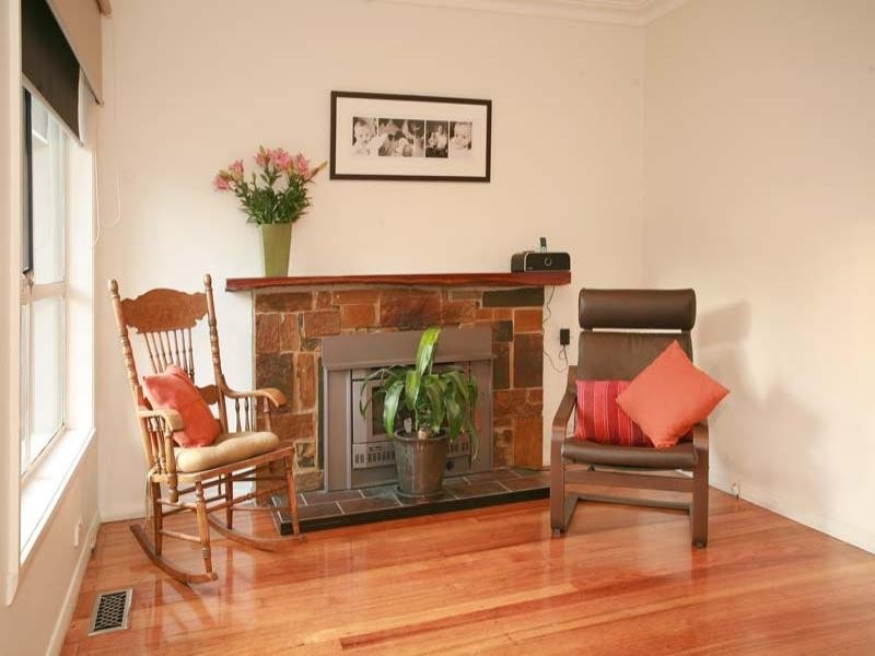 25 Cherlynne Crescent, Kilsyth VIC 3137
