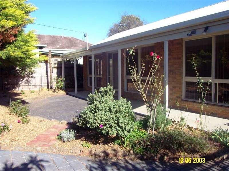 2A Yorkshire Street, Blackburn North VIC 3130