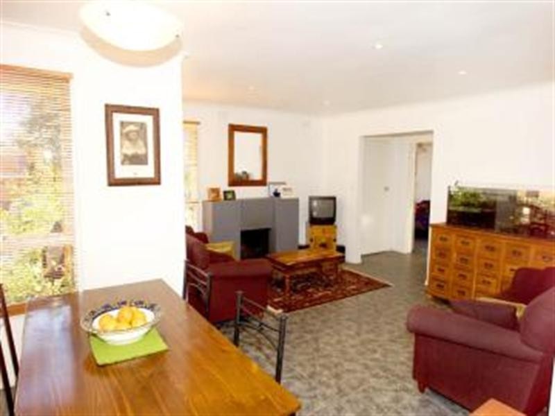 13 Paulette Court, Blackburn South VIC 3130