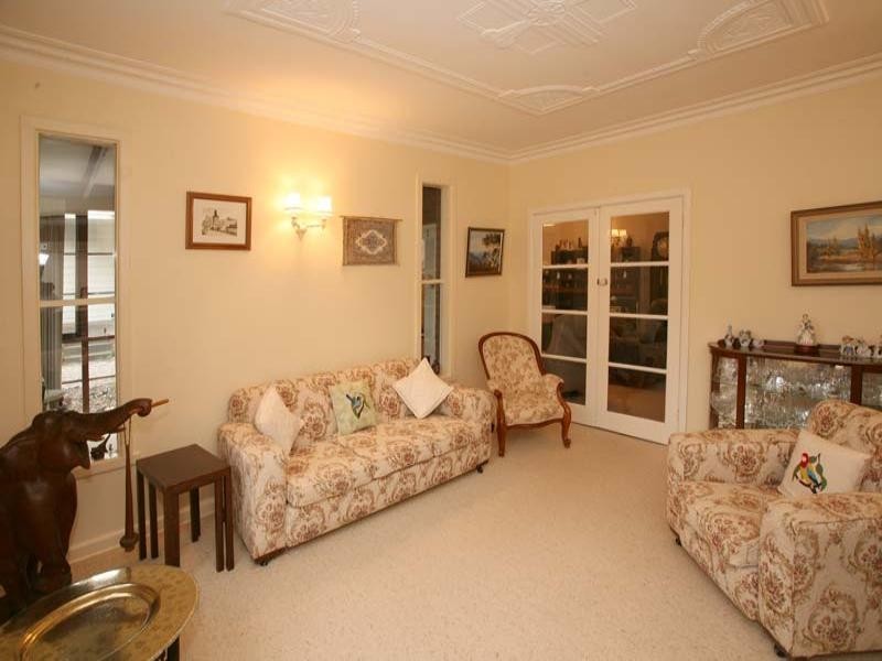 8 Jeffery Street, Blackburn VIC 3130