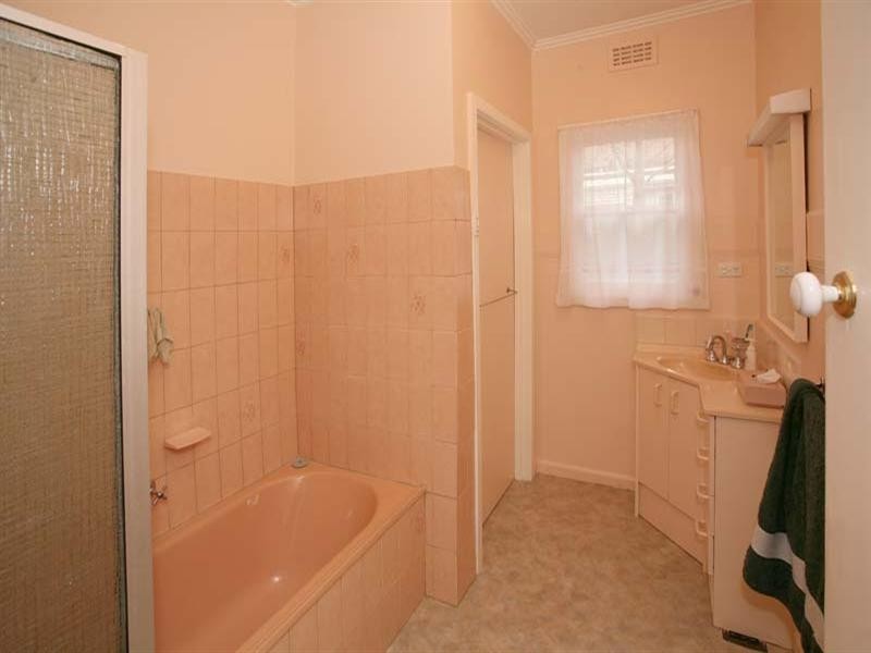 8 Jeffery Street, Blackburn VIC 3130