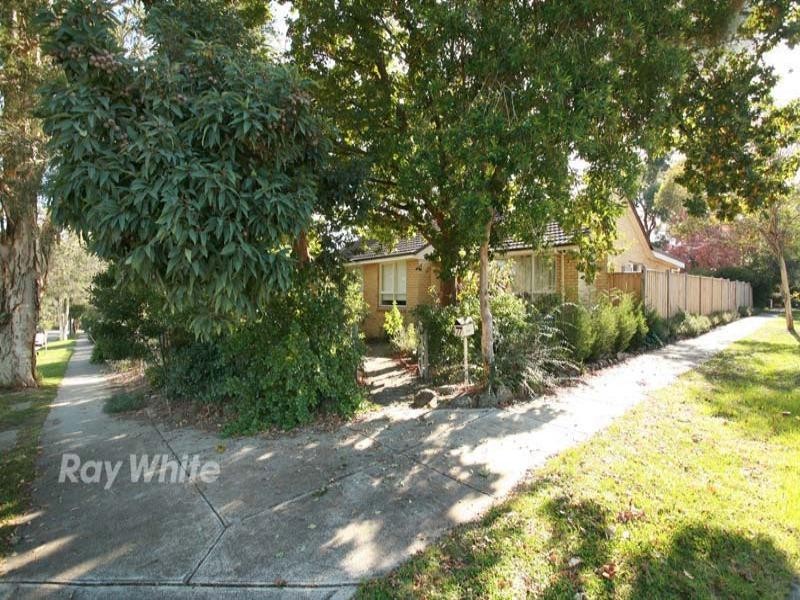 11 Henwood Street, Blackburn South VIC 3130