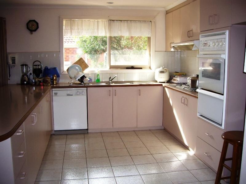 44 Townview Avenue, Wantirna South VIC 3152