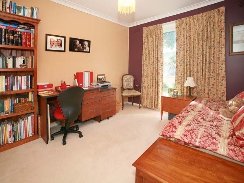 U6, 31 Mount Pleasant Road, Nunawading VIC 3131