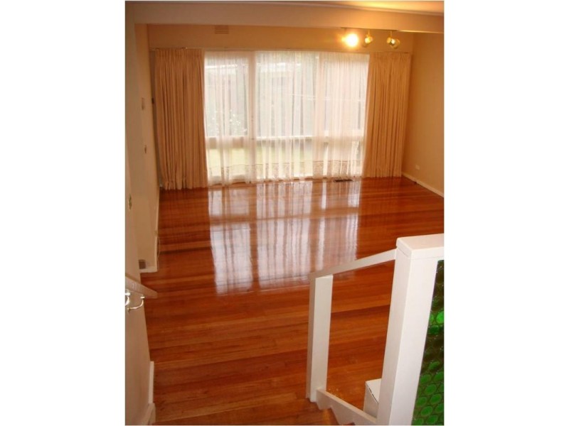 11 Arawata Drive, Doncaster East VIC 3109