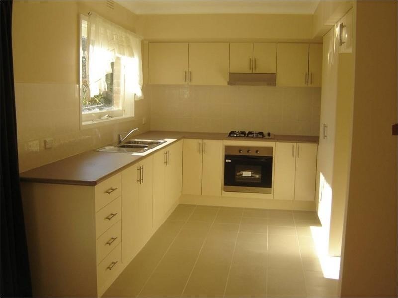 11 Arawata Drive, Doncaster East VIC 3109