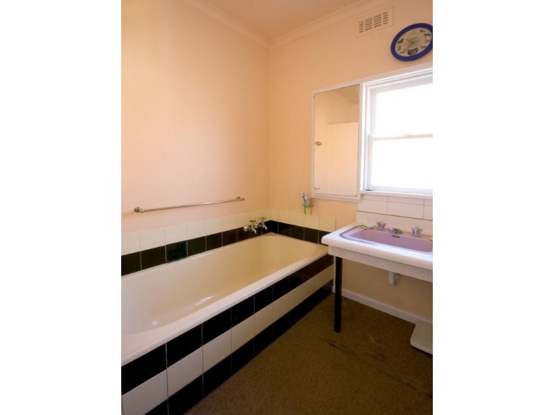 125 Main Street, Blackburn VIC 3130