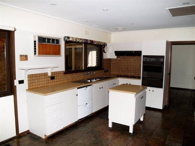 49 Margot Avenue, Doncaster VIC 3108