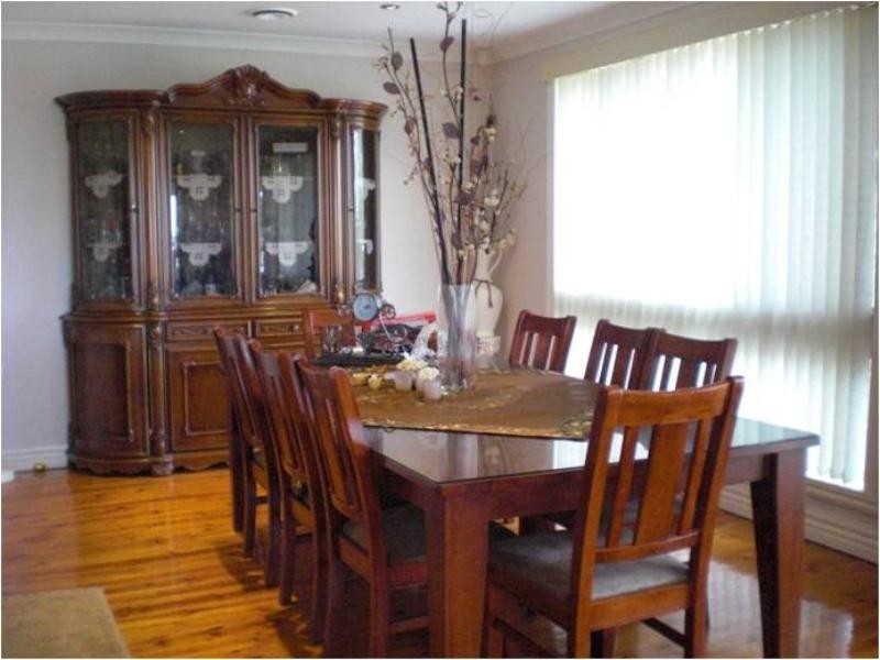 45 Robinlee Avenue, Burwood East VIC 3151