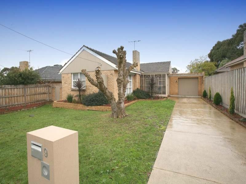 9 Parkmore Road, Forest Hill VIC 3131