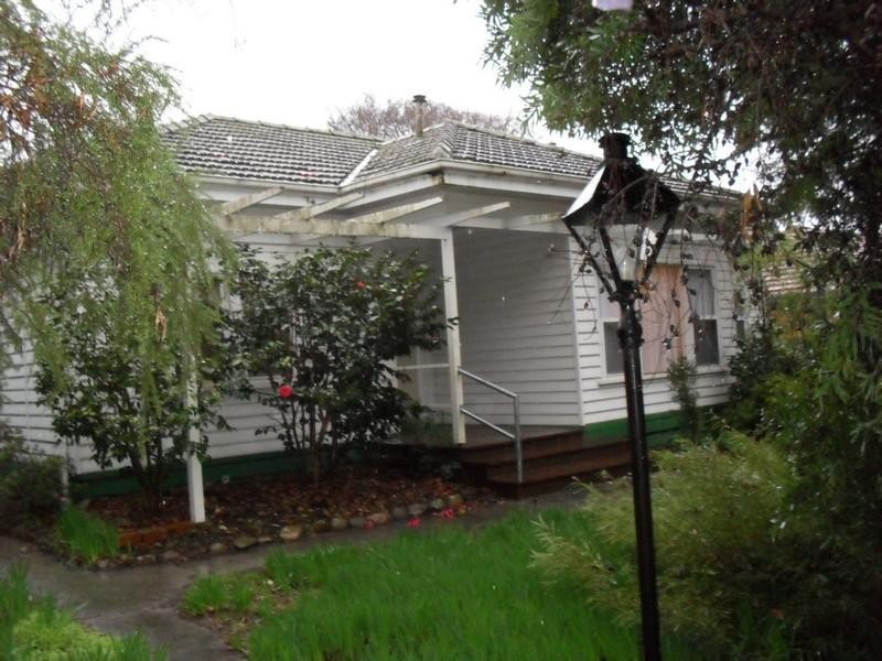 77 Central Road, Blackburn VIC 3130