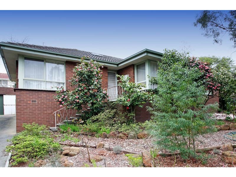 8 Mahala Court, Blackburn South VIC 3130